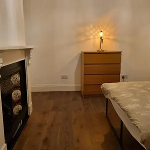  Séjour chez l'habitant 41 Crawley Road Royaume-Uni